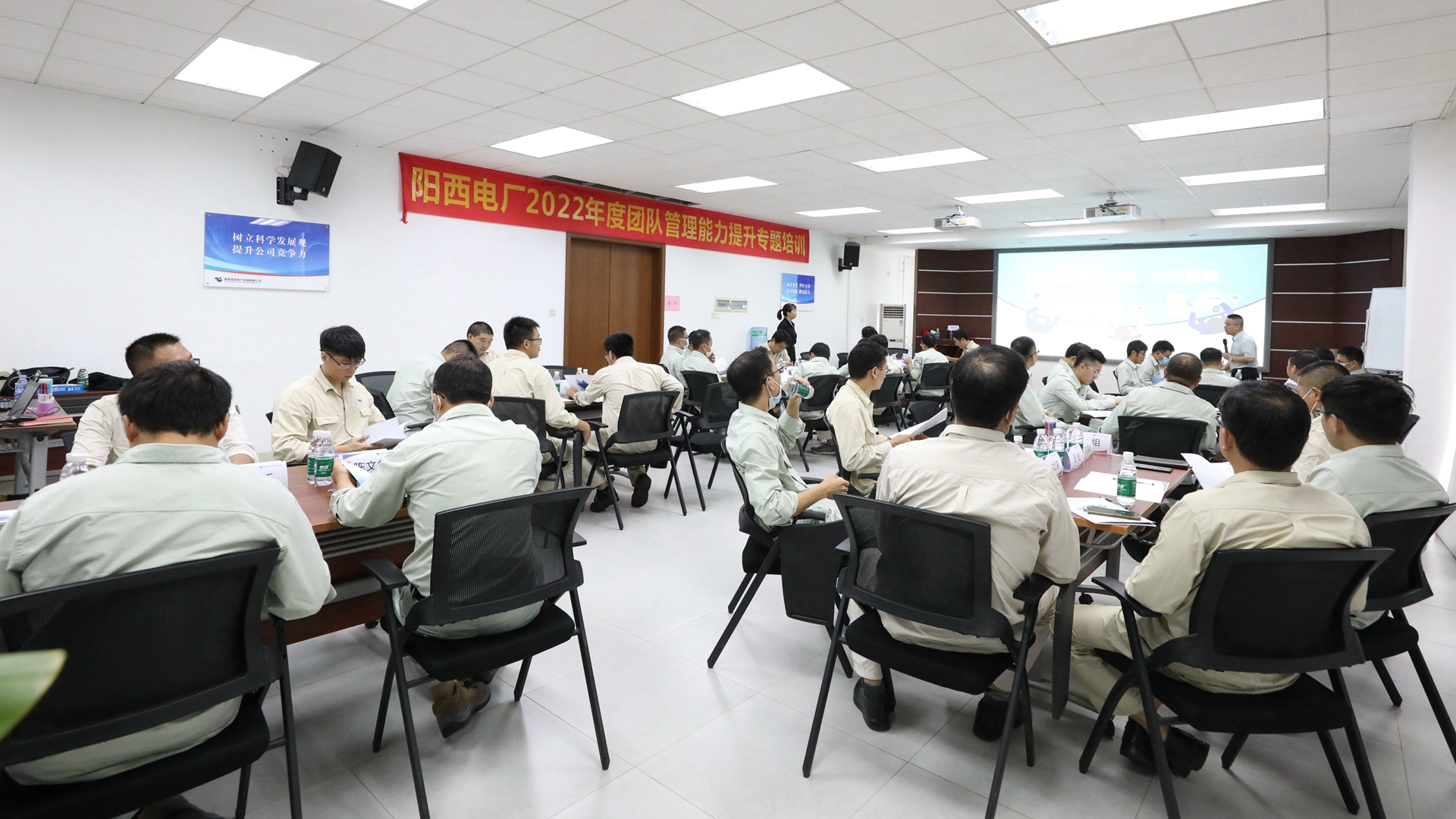 1Y7A4808.JPG 1Y7A4808.JPG